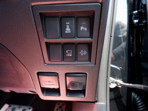 ハイラックスGRスポーツ 新型ハイラックスGR-SPORT