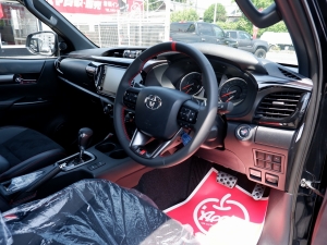 ハイラックスGRスポーツ 新型ハイラックスGR-SPORT