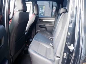 ハイラックスGRスポーツ 新型ハイラックスGR-SPORT