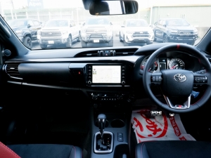 ハイラックスGRスポーツ 新型ハイラックスGR-SPORT