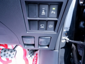 ハイラックスGRスポーツ 新型ハイラックスGR-SPORT