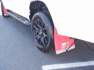 ハイラックスGRスポーツ 一部改良 新型ハイラックス