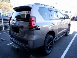 ランクルプラド特別仕様車　マットブラックエディション