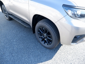 ランクルプラド特別仕様車　マットブラックエディション