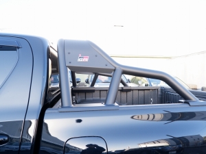 ハイラックスGRスポーツ 新型ハイラックスGR-SPORT