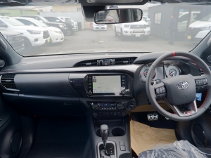 ハイラックスGRスポーツ 新型ハイラックスGR-SPORT