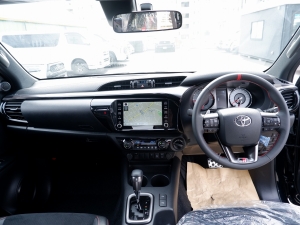ハイラックスGRスポーツ 新型ハイラックスGR-SPORT