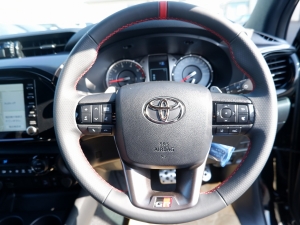 ハイラックスGRスポーツ 新型ハイラックスGR-SPORT