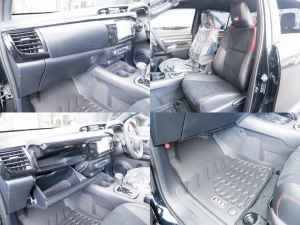 ハイラックスGRスポーツ 新型ハイラックスGR-SPORT