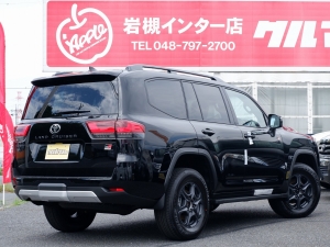 ランドクルーザー３００新設GRスポーツ クリーンディーゼルツインターボ