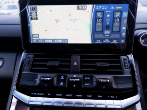 ランドクルーザー３００新型ランクル300　ツインターボ