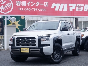 トライトン三菱ピックアップトラック　トライトン