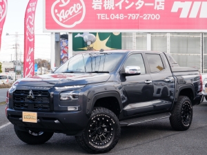トライトン三菱ピックアップトラック　トライトン