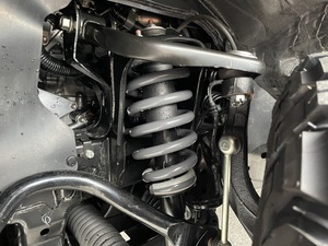 トライトントライトン　リフトアップ　トライトン新車コンプリート