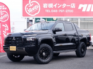 トライトン三菱ピックアップトラック　トライトン