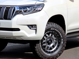 ランクルプラドＴＸ　新型　ディーゼルターボ　ＡＲＢ　ＢＰ５１
