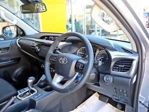 ハイラックス安全装備 新型マイナーチェンジ ハイラックス