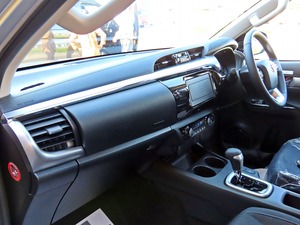 ハイラックス安全装備 新型マイナーチェンジ ハイラックス