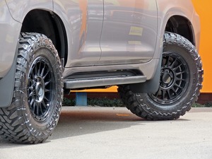 ランクルプラドランクル150プラド　TX　5人乗り