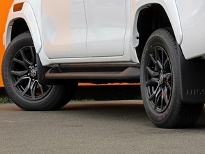ハイラックスGRスポーツ 一部改良 新型ハイラックス