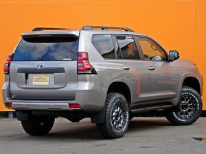 ランクルプラド特別仕様車　マットブラックエディション
