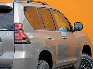 ランクルプラド特別仕様車　マットブラックエディション