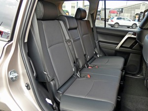ランクルプラド特別仕様車　マットブラックエディション