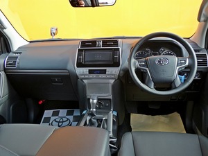 ランクルプラド特別仕様車　マットブラックエディション