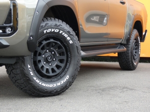 ハイラックスキャンプ　アウトドア　レジャー　４ＷＤ　ＳＵＶ