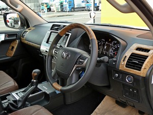 ランクルプラドキャンプ　アウトドア　レジャー　４ＷＤ　ＳＵＶ
