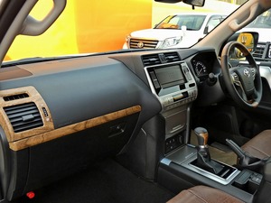 ランクルプラドキャンプ　アウトドア　レジャー　４ＷＤ　ＳＵＶ