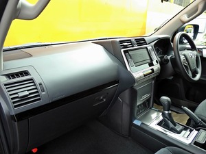 ランクルプラドランクル150プラド　TX　5人乗り