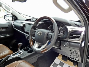 ハイラックスキャンプ　アウトドア　レジャー　４ＷＤ　ＳＵＶ