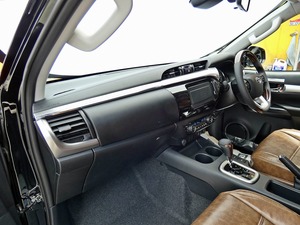 ハイラックスキャンプ　アウトドア　レジャー　４ＷＤ　ＳＵＶ