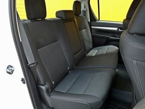 ハイラックスキャンプ　アウトドア　レジャー　４ＷＤ　ＳＵＶ