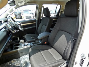 ハイラックスキャンプ　アウトドア　レジャー　４ＷＤ　ＳＵＶ