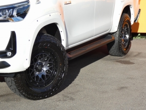 ハイラックスキャンプ　アウトドア　レジャー　４ＷＤ　ＳＵＶ