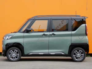 デリカミニＢＩＧ－Ｘ　ペンドルトンシートカバー付