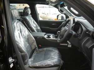 ランドクルーザー３００新型ランクル300　ZX　ディーゼルツインターボ
