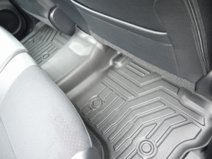 ハイラックスGRスポーツ 新型ハイラックスGR-SPORT