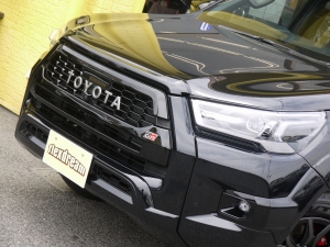 ハイラックスGRスポーツ 新型ハイラックスGR-SPORT