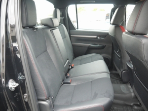 ハイラックスGRスポーツ 新型ハイラックスGR-SPORT