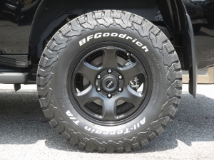 ランクルプラド特別仕様車　マットブラックエディション