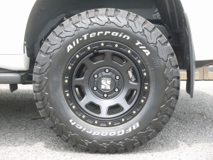 ランクルプラド特別仕様車　マットブラックエディション