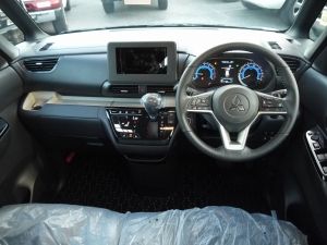 デリカミニデリカミニ　４ＷＤ　Ｔプレミアム