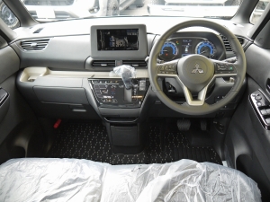 デリカミニデリカミニ　４ＷＤ　Ｔプレミアム
