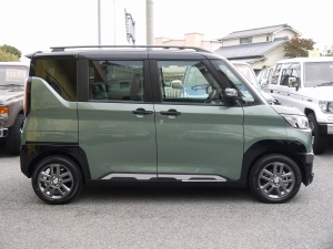 デリカミニデリカミニ　４ＷＤ　Ｔプレミアム