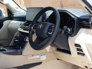 ランドクルーザー３００新型ランクル300　ZX　ディーゼルツインターボ