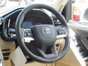 ランドクルーザー３００新型ランクル300　ZX　ディーゼルツインターボ