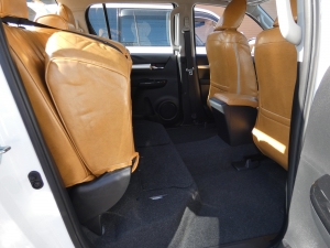 ハイラックス新車アウトレット安全装備 一部改良モデル 新型ハイラックス